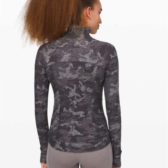 Lululemon outrun the elements half zip - Picture 3 of 10